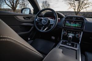 Jaguar XE P250 SE R-Dynamic 2019 года  (WW)